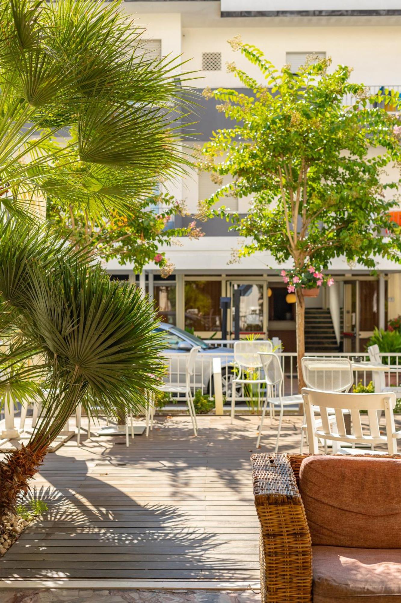 La Plata Hotel - Con Piscina Riccione Exteriér fotografie